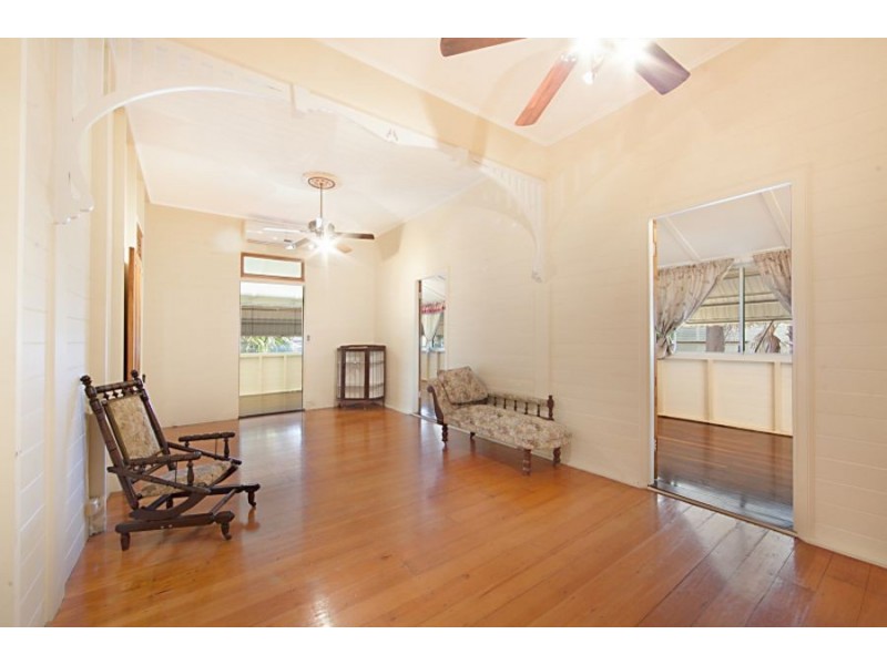 122 Perkins Street West, Railway Estate QLD 4810