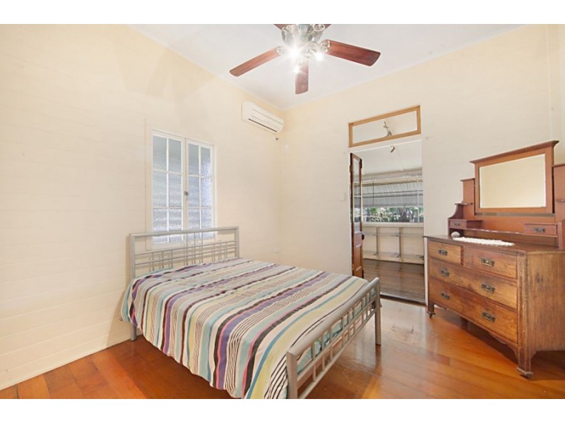 122 Perkins Street West, Railway Estate QLD 4810