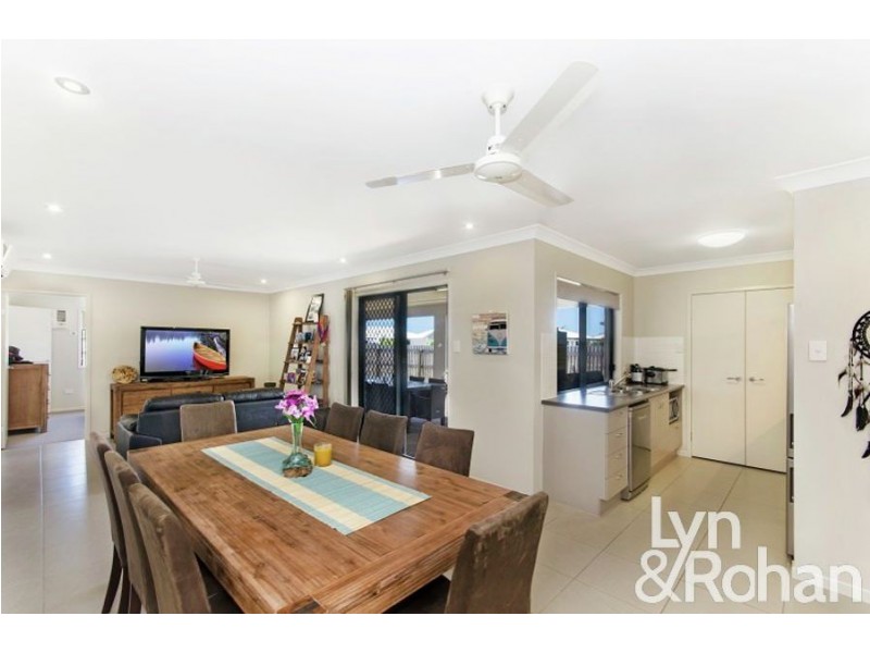 14 Malibu Parade, Mount Louisa QLD 4814