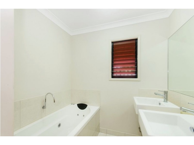 10 Rokeby Court, Bushland Beach QLD 4818