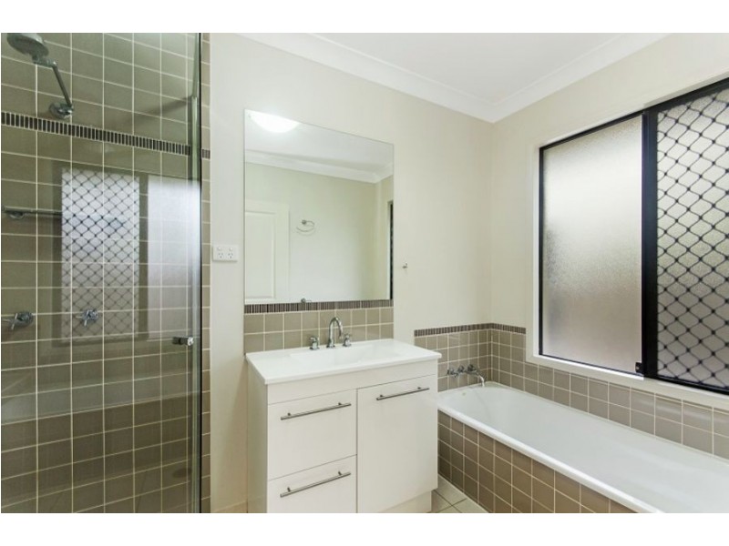 10 Rokeby Court, Bushland Beach QLD 4818