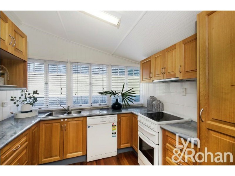 35 Sixth Street, South Townsville QLD 4810