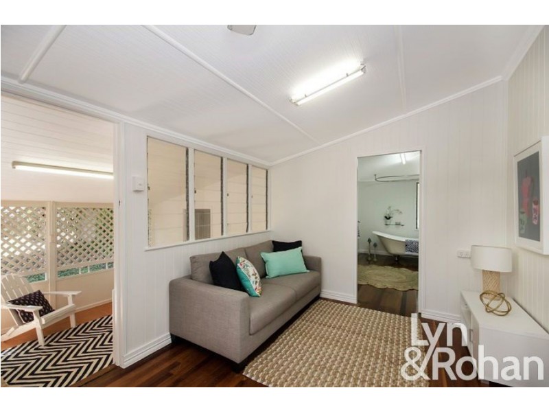 35 Sixth Street, South Townsville QLD 4810