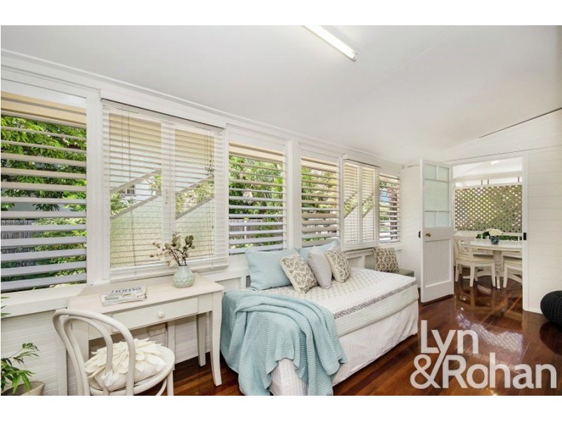 35 Sixth Street, South Townsville QLD 4810