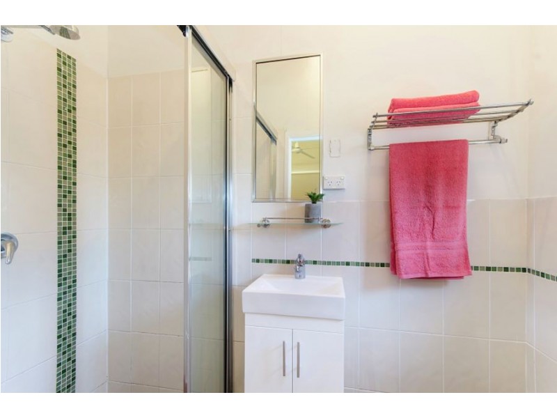 82 Tully Street, South Townsville QLD 4810