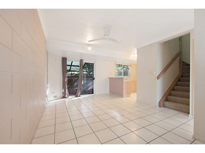 3/42 Cheyne Street, Pimlico QLD 4812