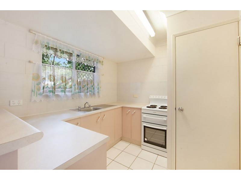 3/42 Cheyne Street, Pimlico QLD 4812