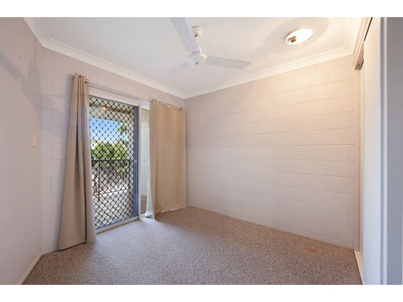 3/42 Cheyne Street, Pimlico QLD 4812