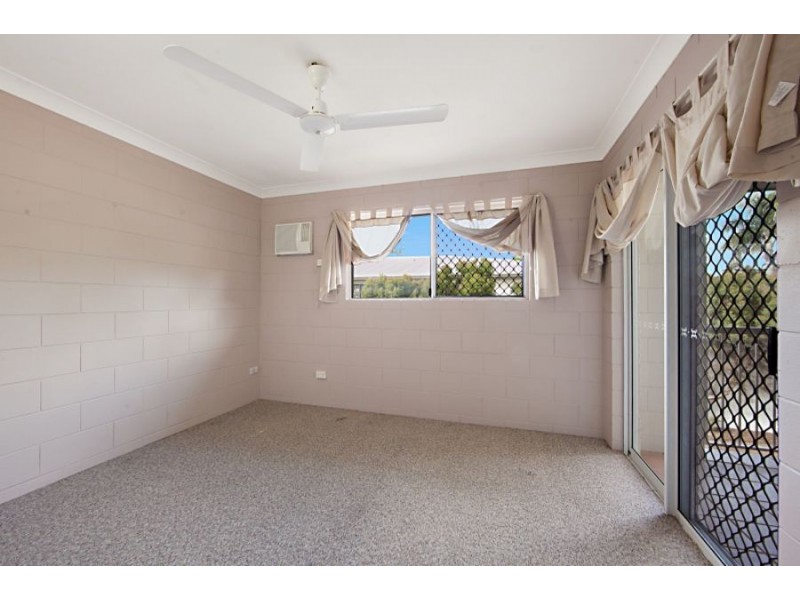 3/42 Cheyne Street, Pimlico QLD 4812
