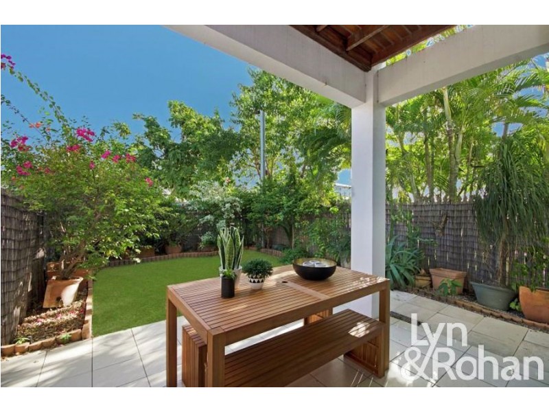 1/45 Cook Street, North Ward QLD 4810