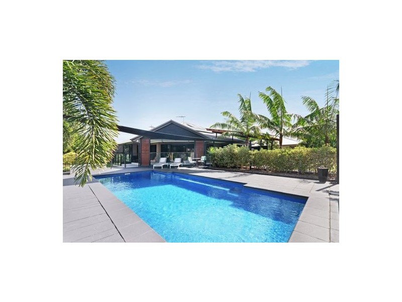 20 Shoalmarra Drive, Mount Low QLD 4818