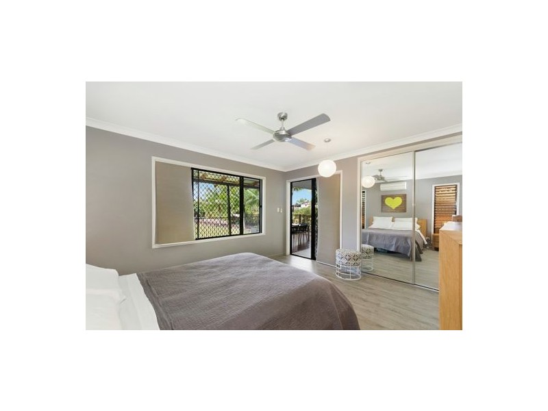 20 Shoalmarra Drive, Mount Low QLD 4818