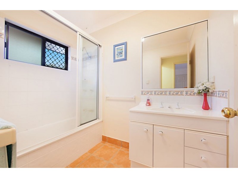 33 Bel Air Avenue, Kirwan QLD 4817