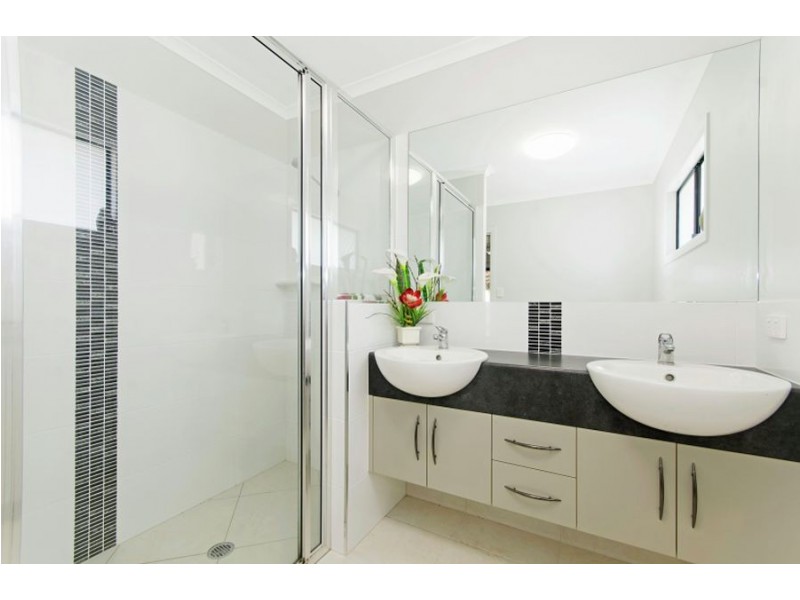 21 Diamond Drive, Alice River QLD 4817