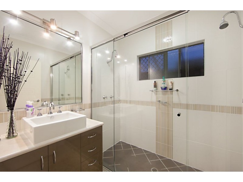 37 Keeper Court, Mount Louisa QLD 4814