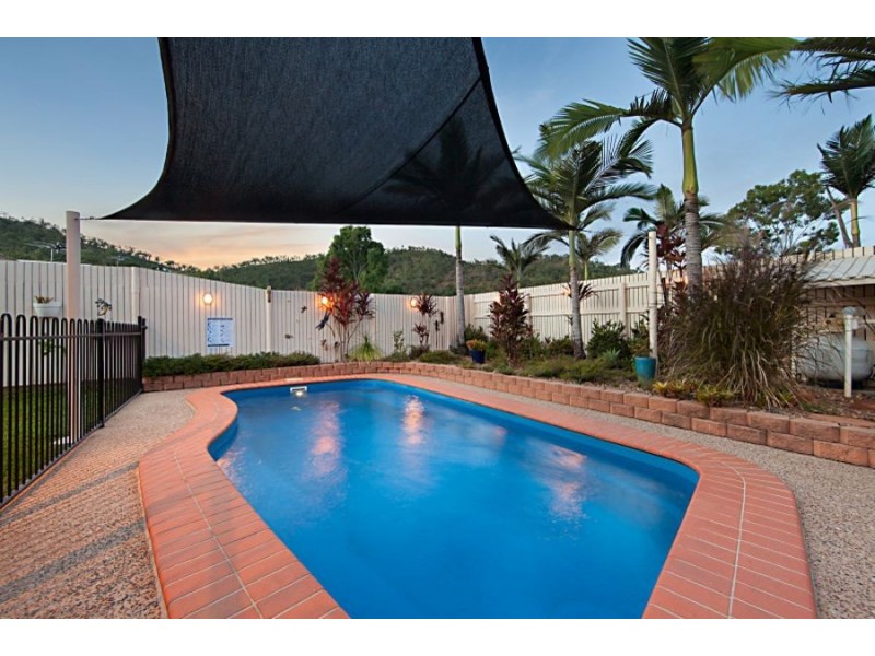 37 Keeper Court, Mount Louisa QLD 4814