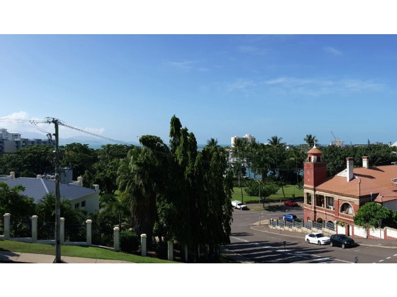 112/3 Melton Terrace, Townsville City QLD 4810