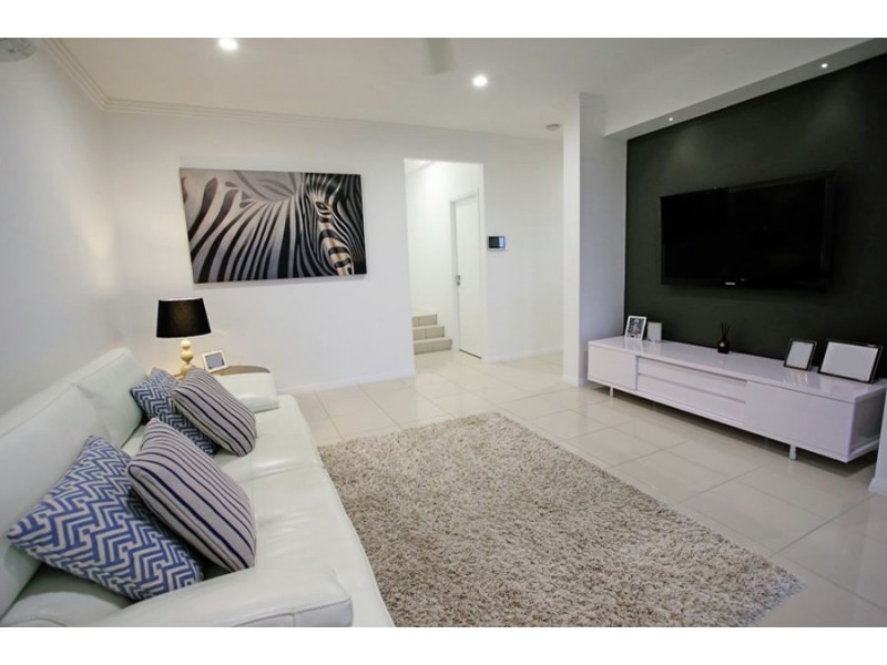 56 Windarra Avenue, Douglas QLD 4814