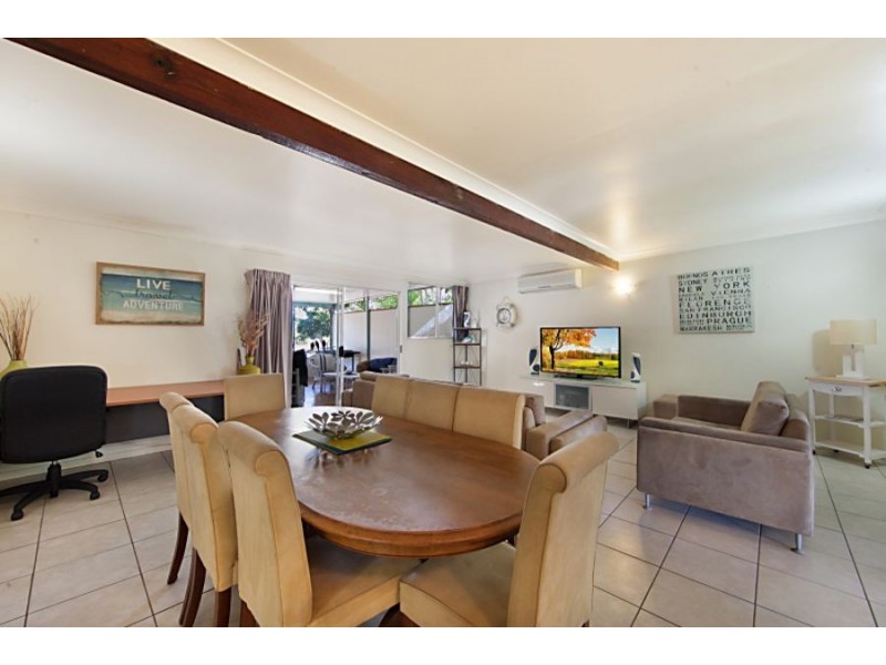 9 Herald Street, Rowes Bay QLD 4810