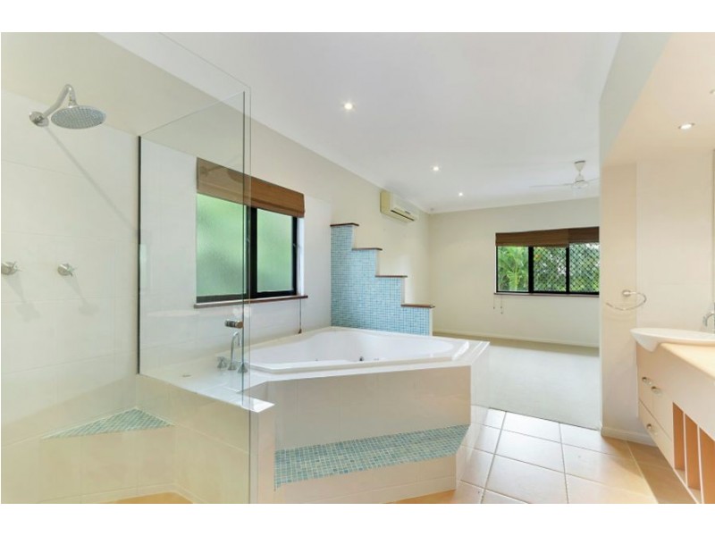 3 Lulu Court, Bushland Beach QLD 4818