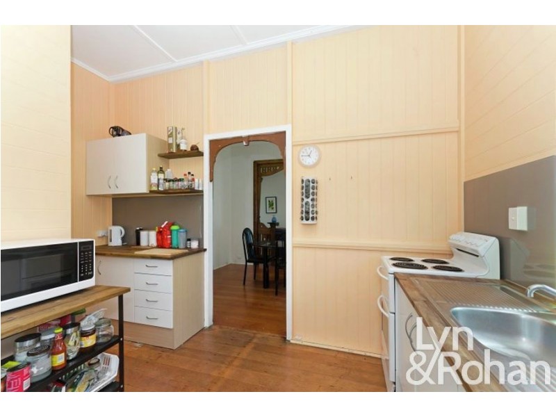 42 French Street, Pimlico QLD 4812