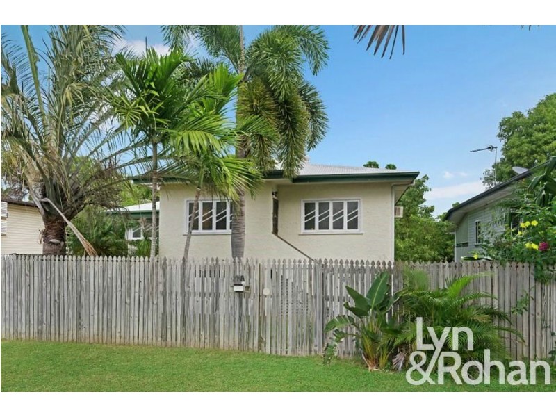 18 Parramatta Street, Belgian Gardens QLD 4810