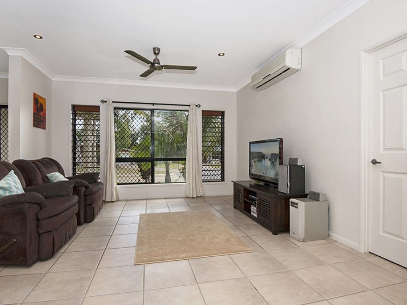 5 Clearwater Court, Bushland Beach QLD 4818