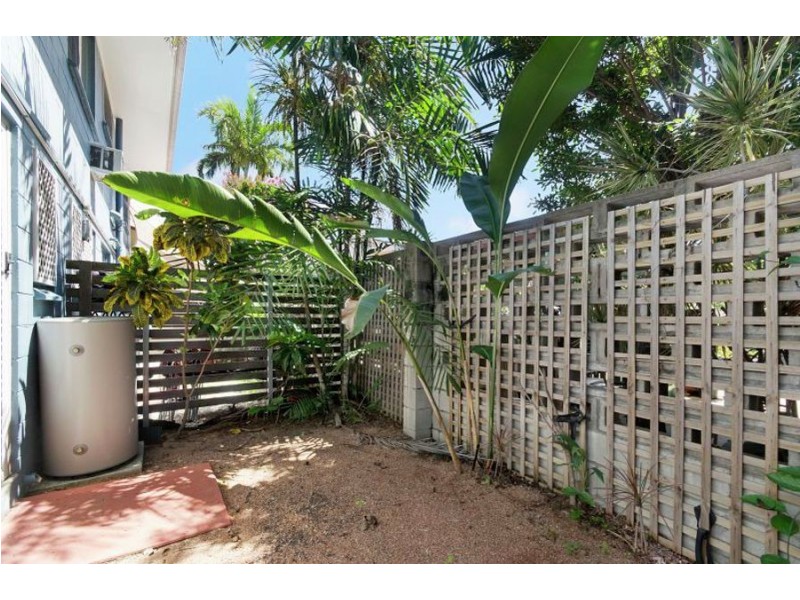 8/22 Stuart Street, North Ward QLD 4810