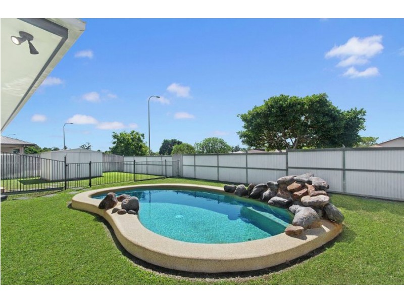 115 Shutehaven Circuit, Bushland Beach QLD 4818