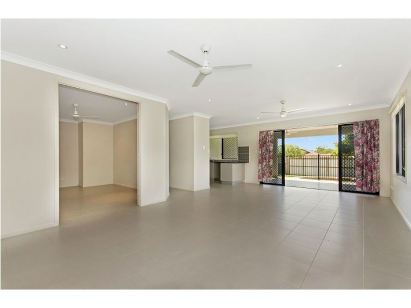 115 Shutehaven Circuit, Bushland Beach QLD 4818