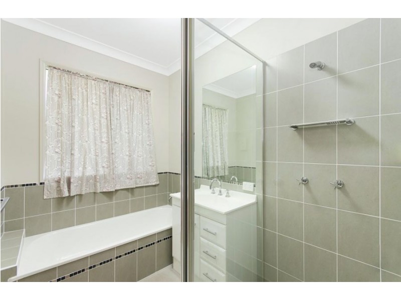 115 Shutehaven Circuit, Bushland Beach QLD 4818