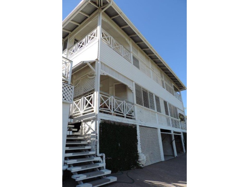 1/11 Melton Terrace, Townsville City QLD 4810