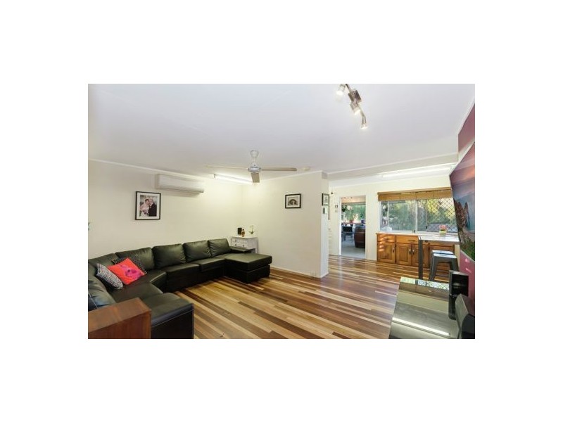 12 Karina Crescent, Rasmussen QLD 4815