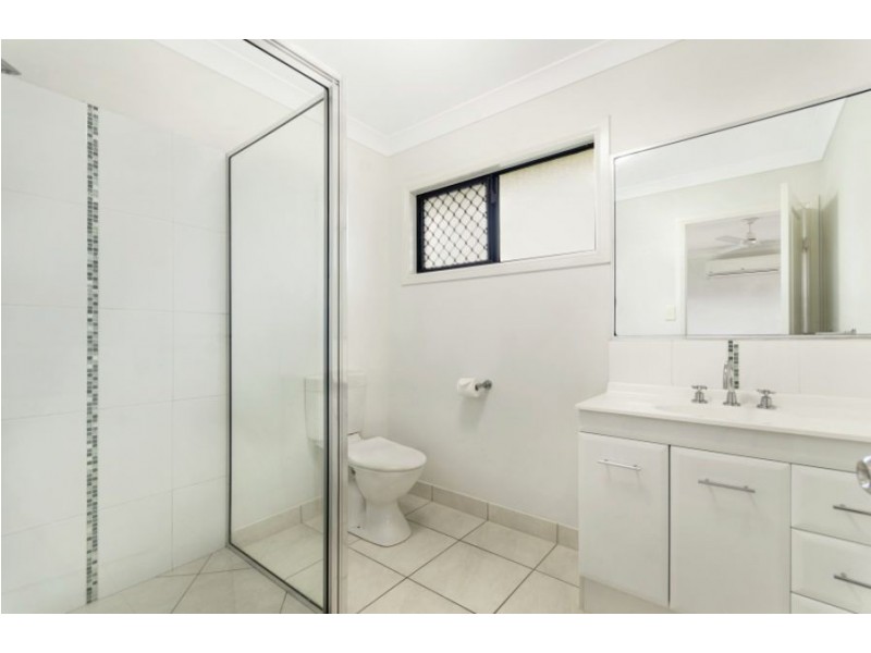 55 Rattray Street, Bushland Beach QLD 4818