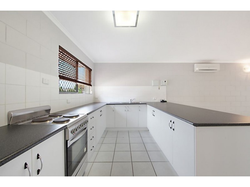 2/105 Francis Street, West End QLD 4810