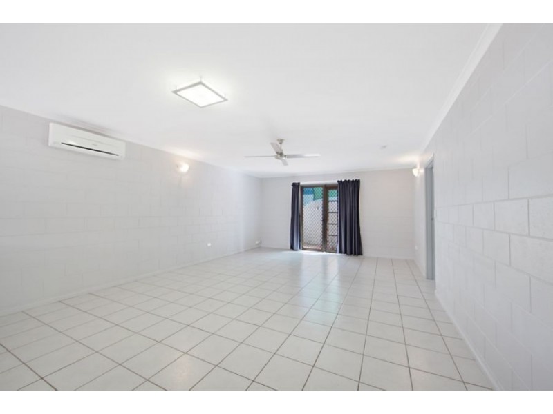 2/105 Francis Street, West End QLD 4810