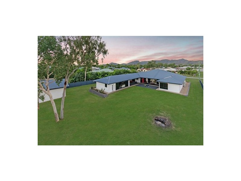 30 Tennessee Way, Kelso QLD 4815