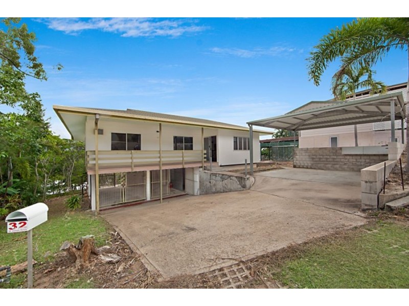 32 St James Drive, Belgian Gardens QLD 4810