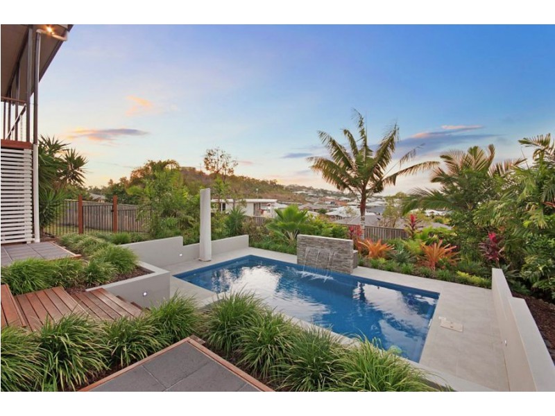 5 Harrier Court, Bushland Beach QLD 4818