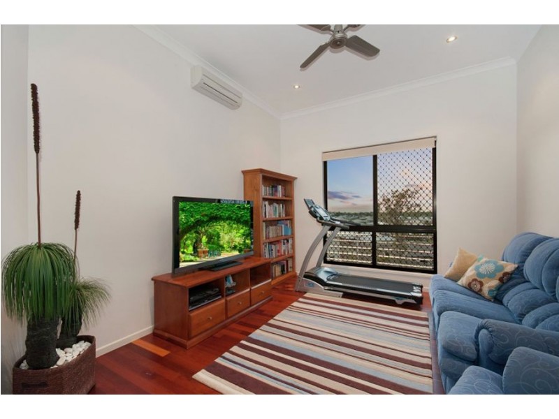 5 Harrier Court, Bushland Beach QLD 4818