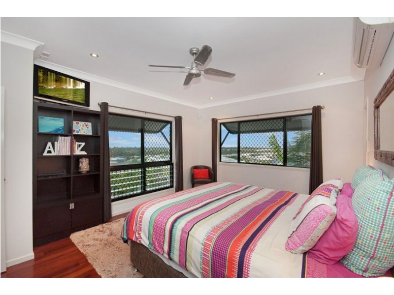 5 Harrier Court, Bushland Beach QLD 4818