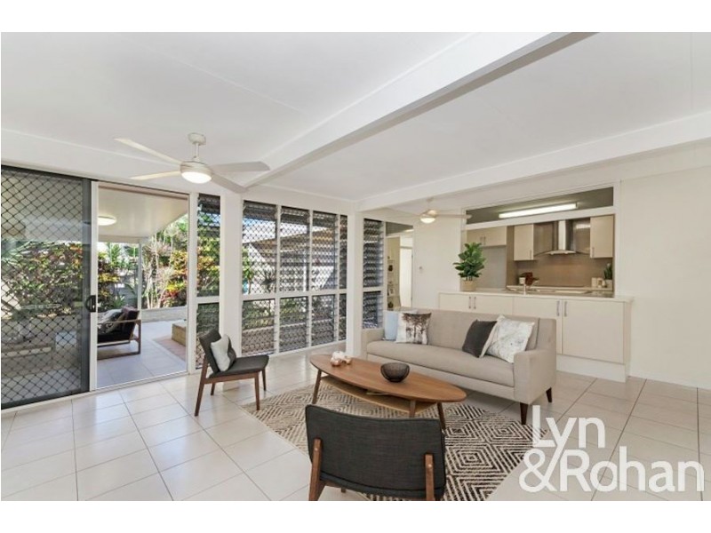 8 Sallows Street, Pallarenda QLD 4810