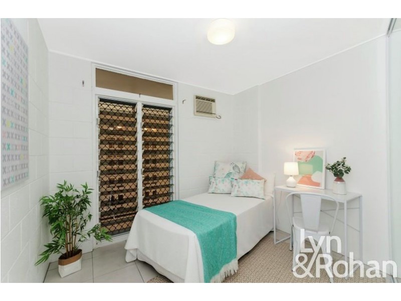 8 Sallows Street, Pallarenda QLD 4810