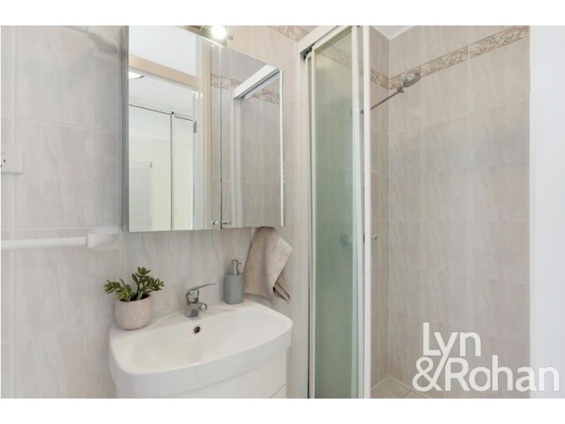 8 Sallows Street, Pallarenda QLD 4810