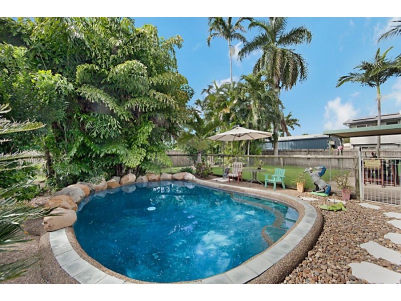 14 Buchanan Street, Mount Louisa QLD 4814