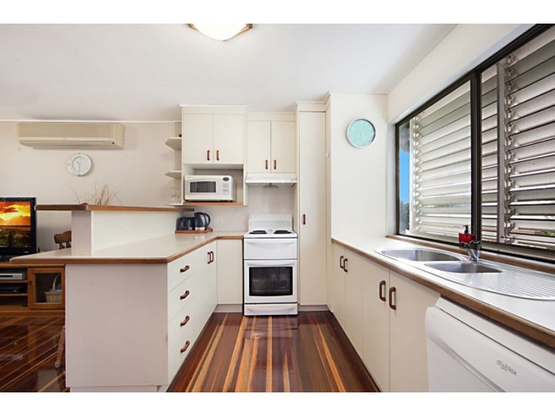 14 Buchanan Street, Mount Louisa QLD 4814