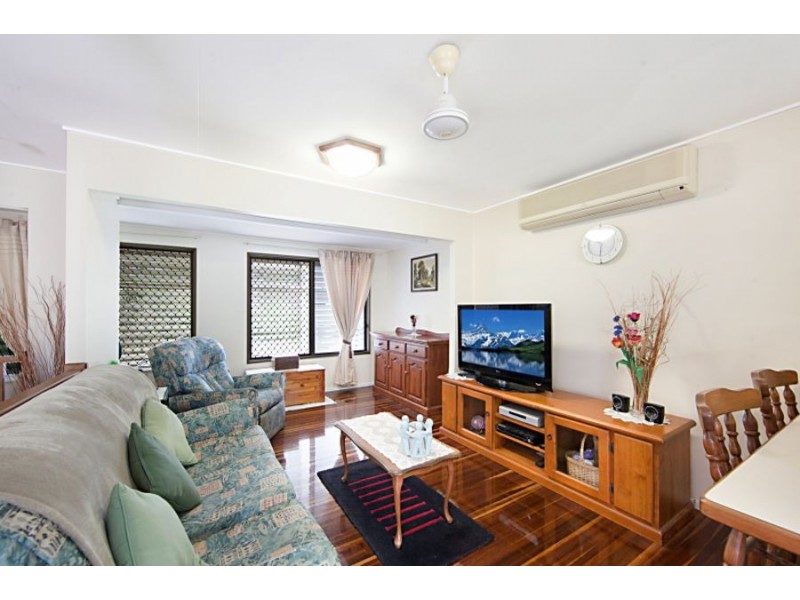 14 Buchanan Street, Mount Louisa QLD 4814