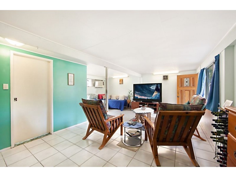 14 Buchanan Street, Mount Louisa QLD 4814