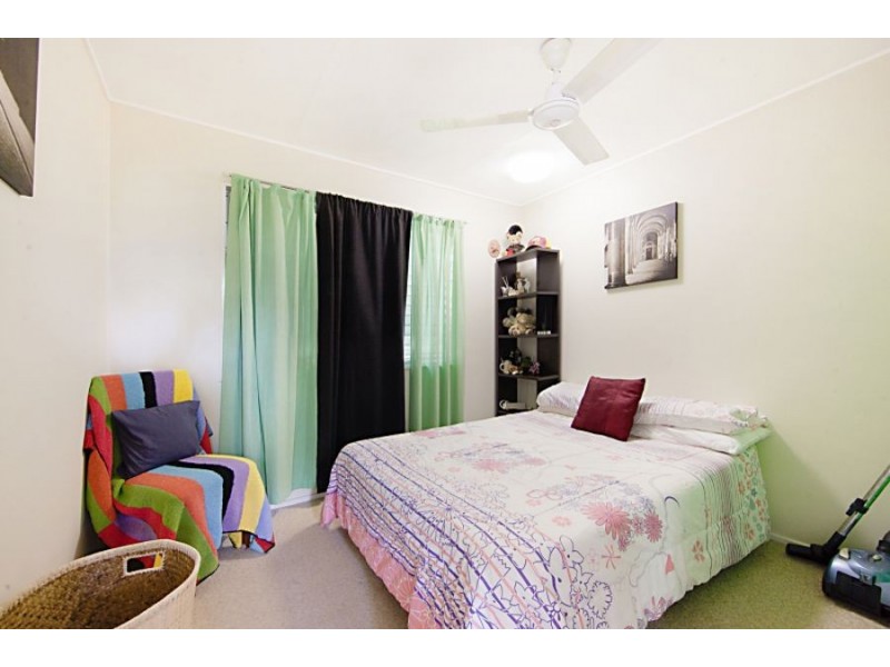 14 Buchanan Street, Mount Louisa QLD 4814