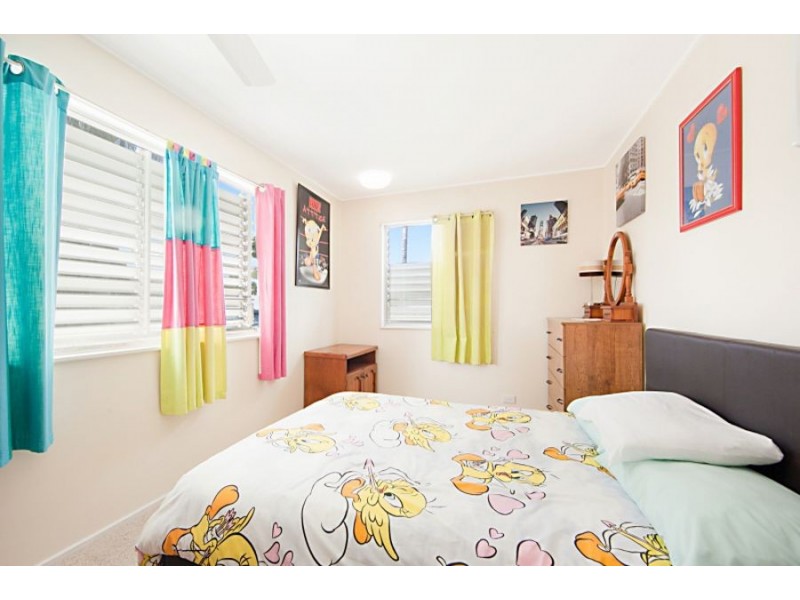 14 Buchanan Street, Mount Louisa QLD 4814